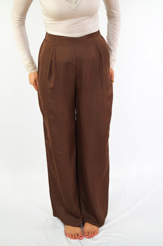 MOCHA WIDE LEG Hose
