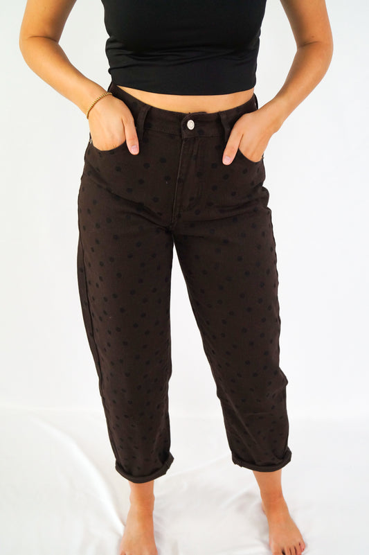 CHOCOLATE POLKA DOT Mom-Jeans