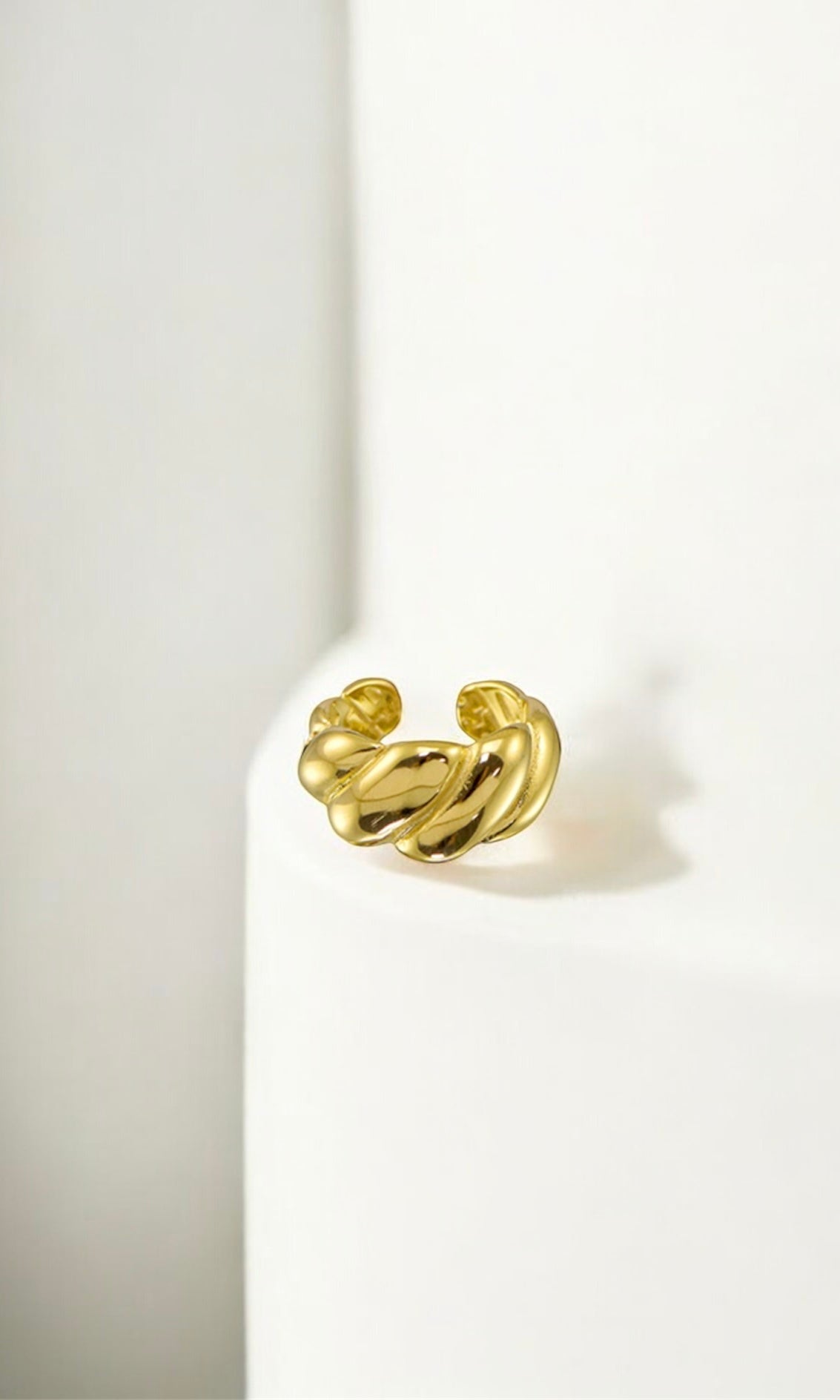 Ring "Orela"